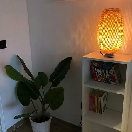 Romantic Getaway Next To The Castle Of Appartement *